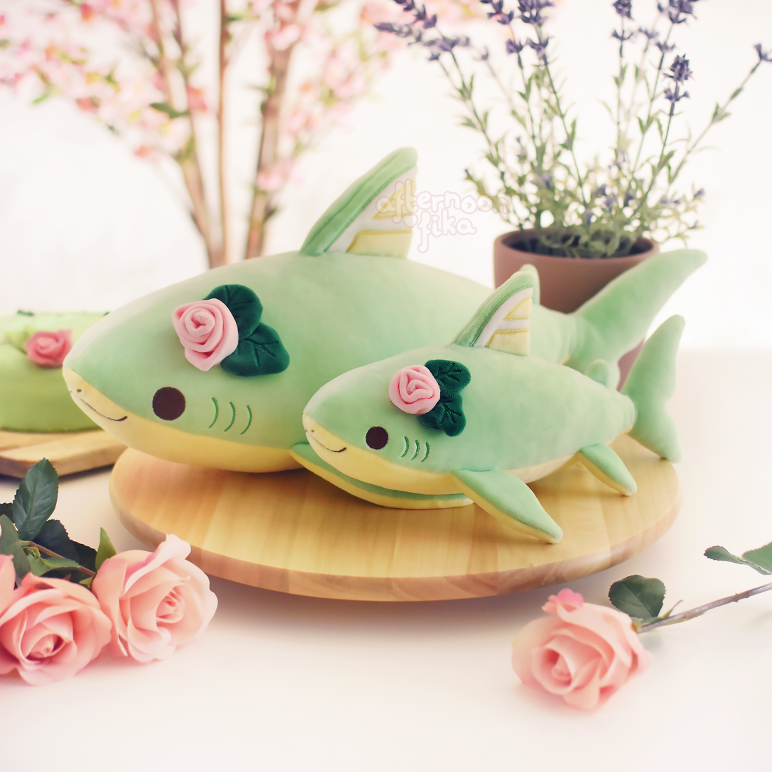 [PRE-ORDER, Ships Fall 2026] Pia The Princess Cake Shark Plush
