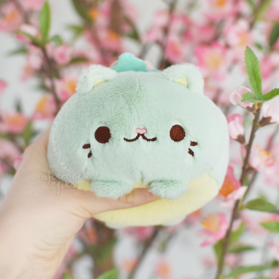 Purrincess Cake Plush Keychain