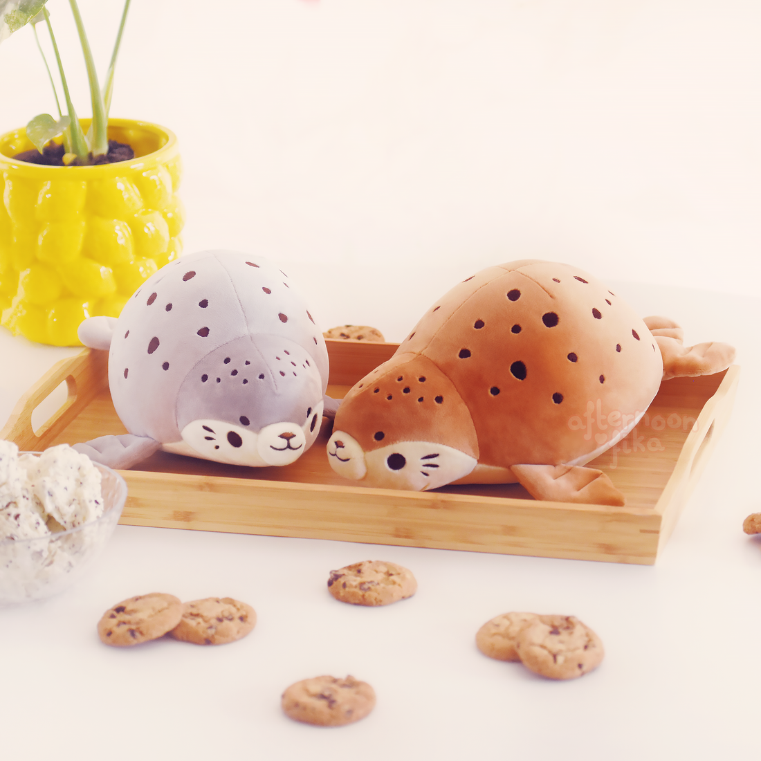 [PRE-ORDER, Ships Fall 2026] Clas &amp; Curt The Cookie Seals Plushies