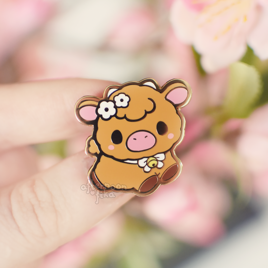 Baby Daisy The Highland Cow Enamel Pin